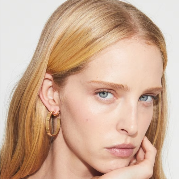 New never worn Tory Burch Icon Hoop Earrings - Picture 3 of 5